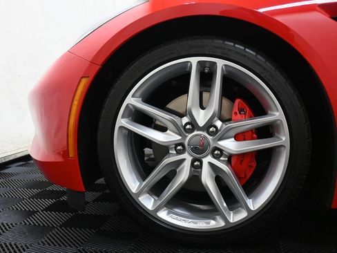 Used 2019 Chevrolet Corvette Stingray Coupe w/ 1LT RWD image 37