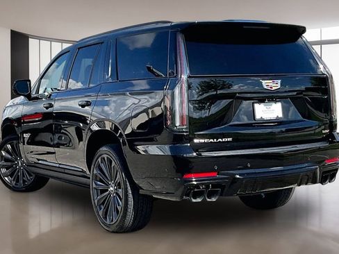 Used 2025 Cadillac Escalade V w/ LPO, Floor Liner Package image 12