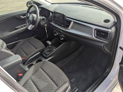 Used 2023 Kia Rio S image 14
