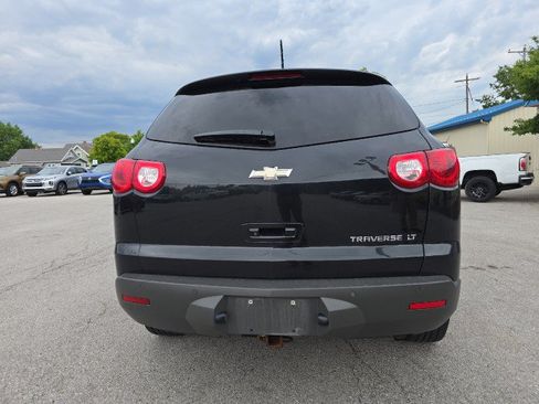 Used 2011 Chevrolet Traverse LT w/ LPO, 'HIT The Road' Package FWD image 7