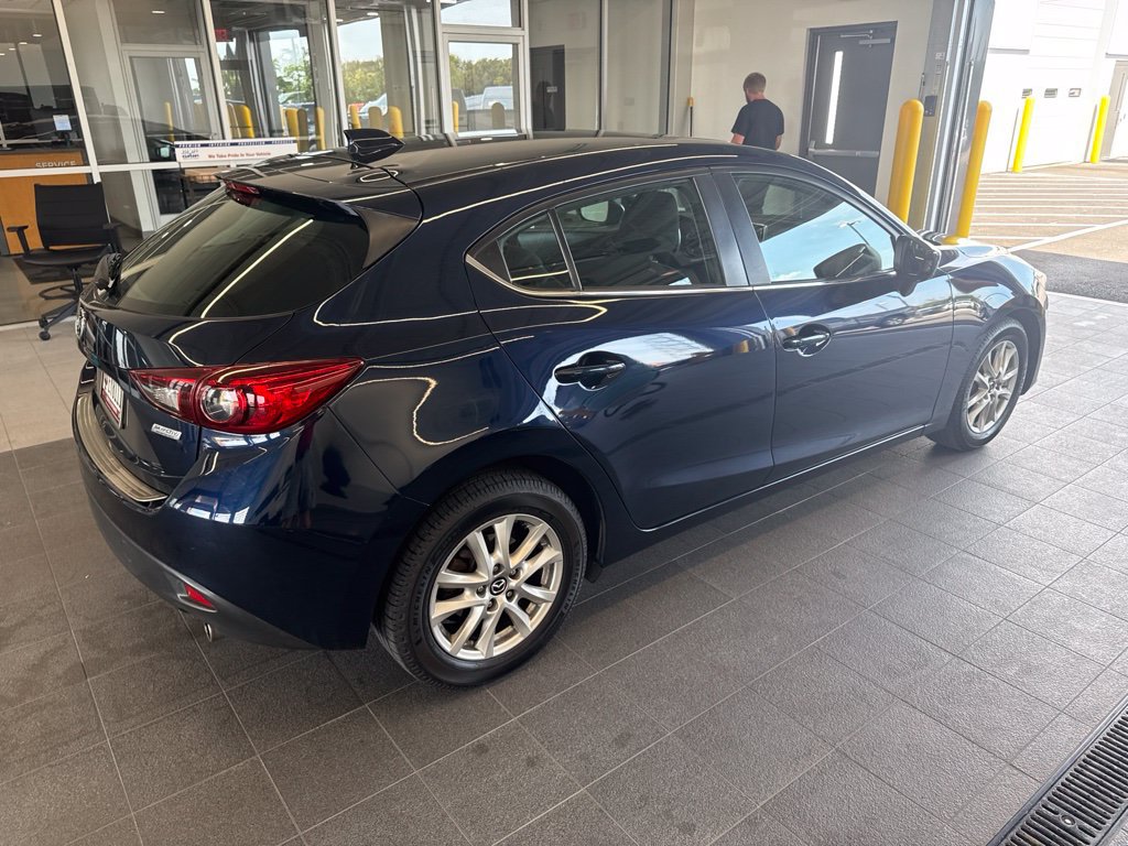 Used 2015 MAZDA MAZDA3 i Touring FWD image 3