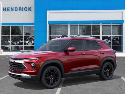 New 2026 Chevrolet TrailBlazer LT w/ Midnight Edition FWD image 3