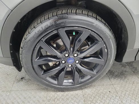 Used 2018 Ford Escape SE w/ SE Sport Appearance Package image 31