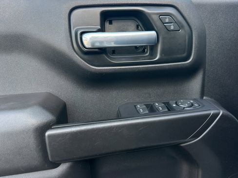 Used 2021 Chevrolet Silverado 1500 Custom image 10