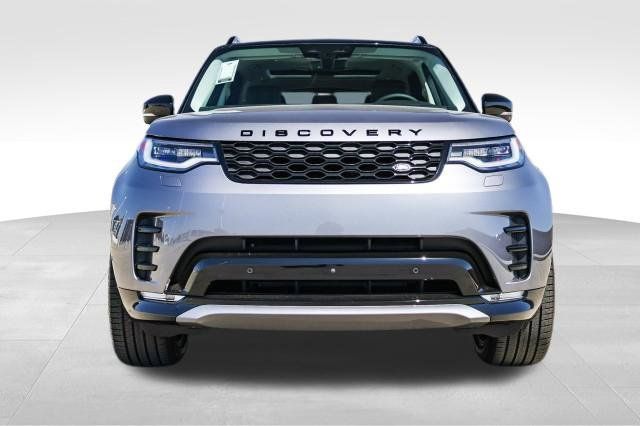 Used 2025 Land Rover Discovery Dynamic SE AWD/4WD image 2