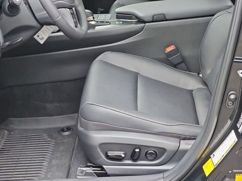 New 2026 Lexus UX 300h AWD image 29