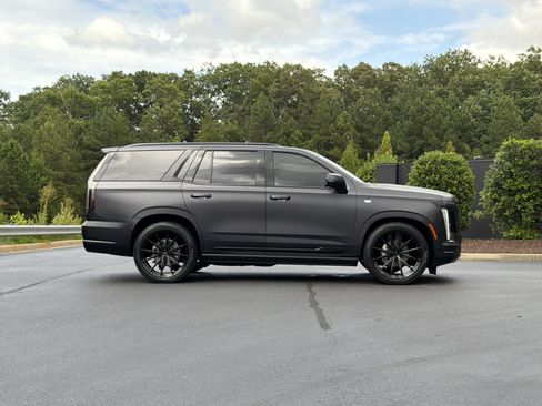 Used 2025 Cadillac Escalade Sport Platinum AWD/4WD image 5
