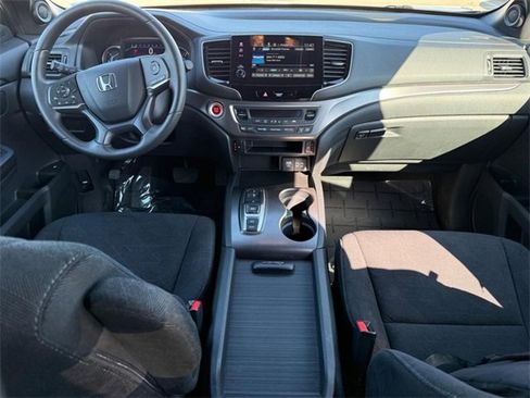 Used 2022 Honda Pilot Sport image 13