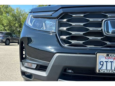 Used 2025 Honda Passport TrailSport image 47