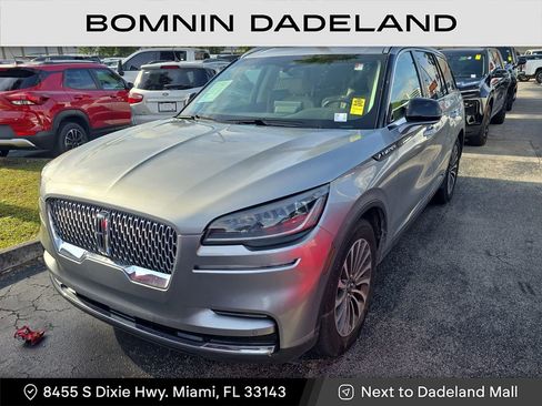 Used 2023 Lincoln Aviator Reserve image 2