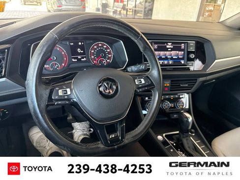 Used 2020 Volkswagen Jetta R-Line w/ R-Line Cold Weather Package FWD image 19