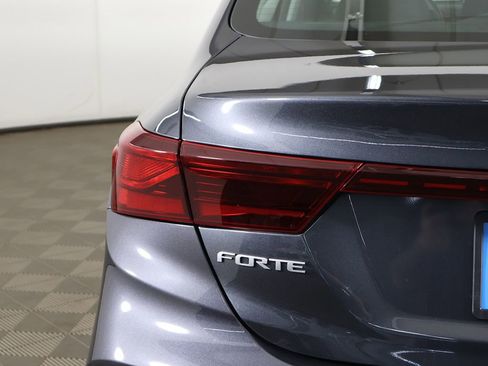 Used 2023 Kia Forte LXS w/ LXS Technology Package FWD image 14