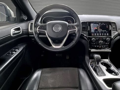 Used 2020 Jeep Grand Cherokee Altitude AWD/4WD image 8