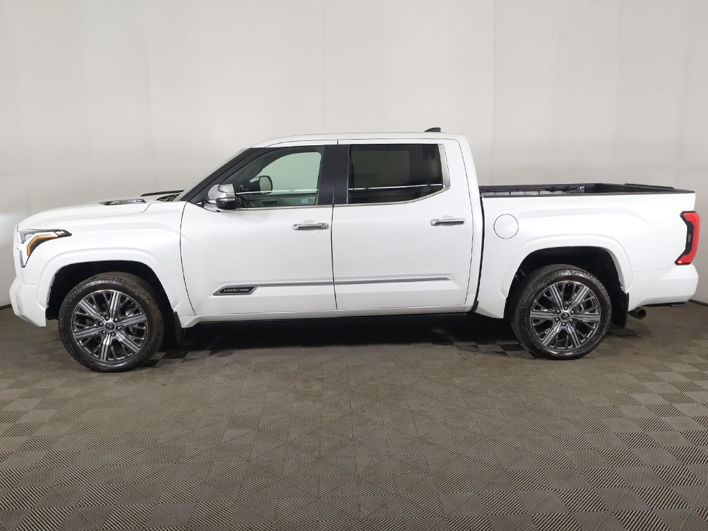 Used 2024 Toyota Tundra Capstone AWD/4WD image 21