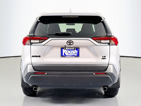 Used 2024 Toyota RAV4 LE image 6