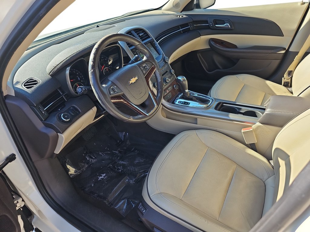 Used 2013 Chevrolet Malibu Eco w/ Navigation Package FWD image 16