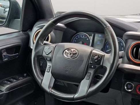 Certified 2021 Toyota Tacoma TRD Sport w/ TRD Premium Sport Package AWD/4WD image 18