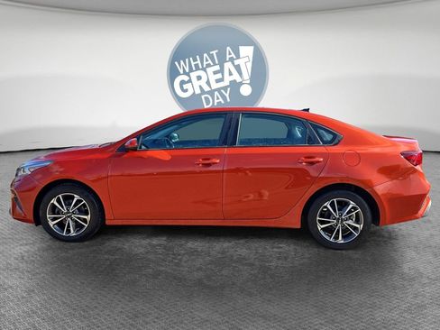 Certified 2023 Kia Forte LXS image 7