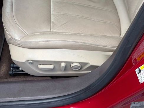 Used 2013 Buick Regal Premium FWD image 21