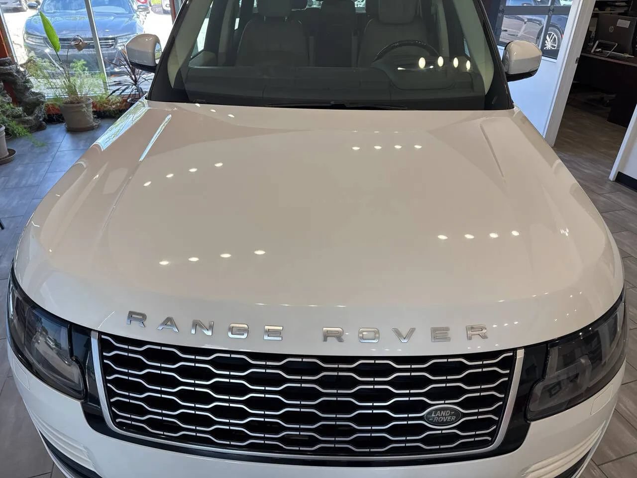 Used 2018 Land Rover Range Rover HSE AWD/4WD image 14