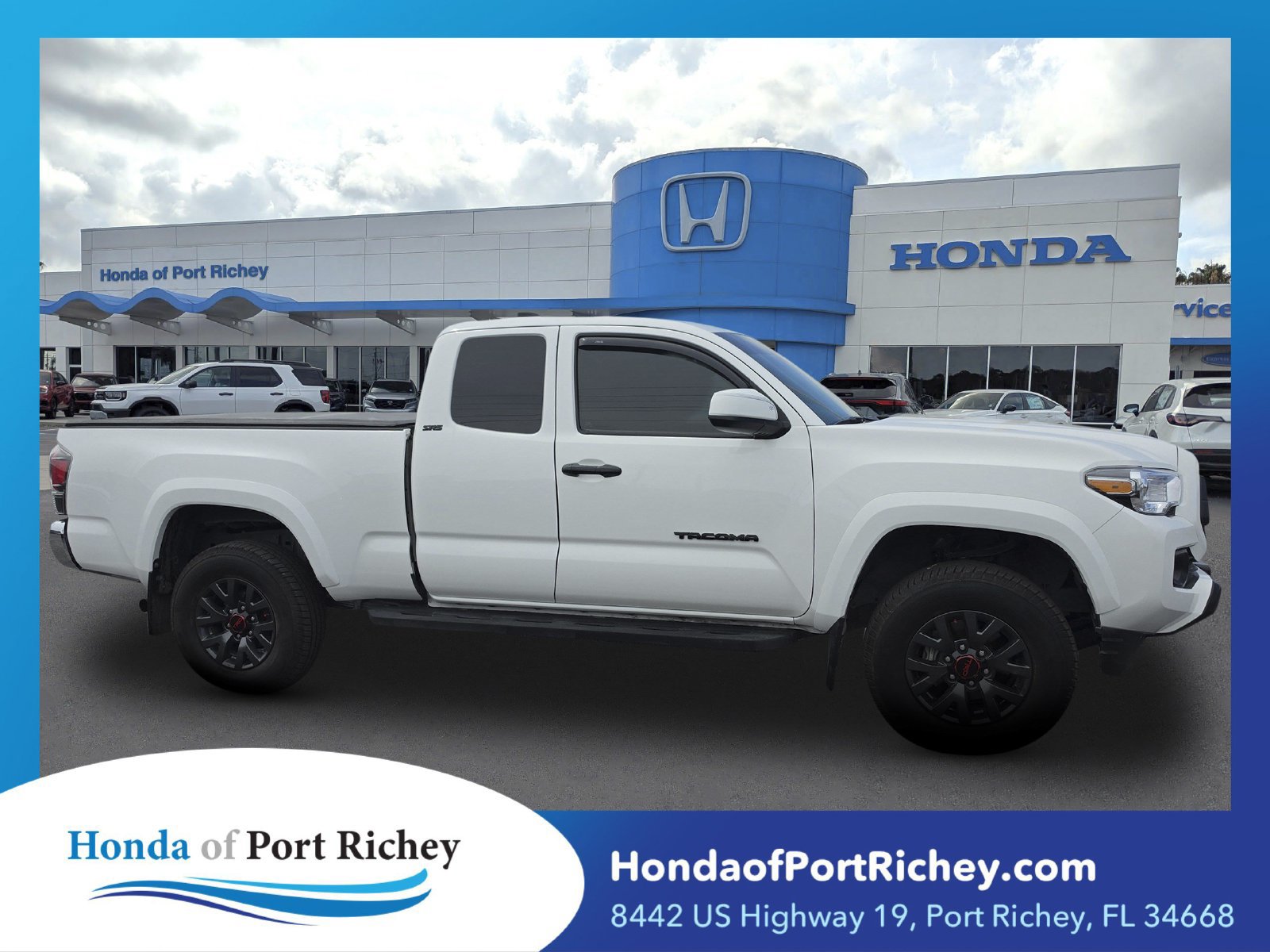 Used 2022 Toyota Tacoma SR5 RWD image 1