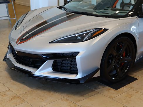 Used 2026 Chevrolet Corvette Z06 RWD image 6