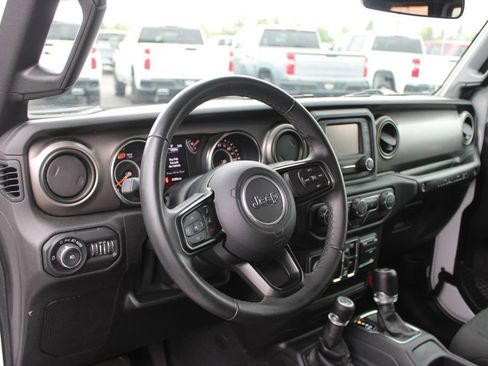 Used 2019 Jeep Wrangler Unlimited Sport S AWD/4WD image 23