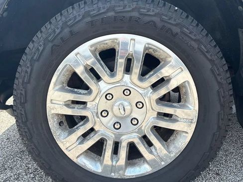 Used 2013 Ford F150 Platinum AWD/4WD image 17
