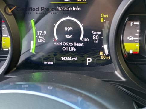 Certified 2025 Jeep Wrangler Unlimited Sahara AWD/4WD image 29