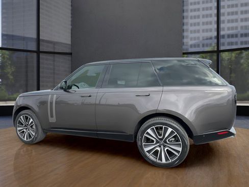 New 2025 Land Rover Range Rover SE image 6