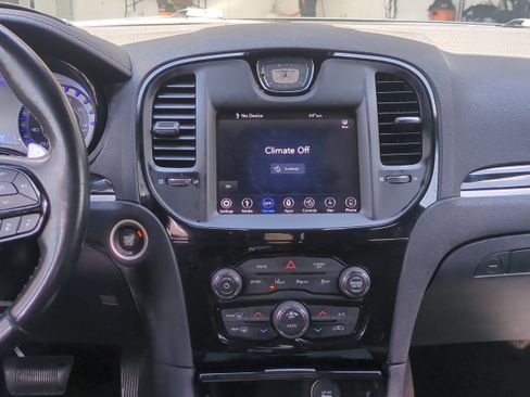 Used 2018 Chrysler 300 S w/ Safetytec Plus Group image 17