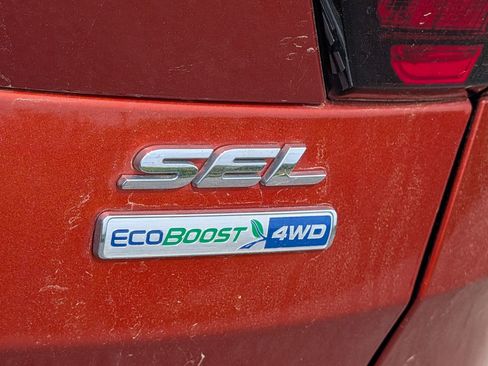 Used 2019 Ford Escape SEL image 5