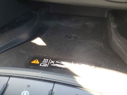 Used 2025 Buick Envista Preferred w/ Convenience II Package FWD image 22