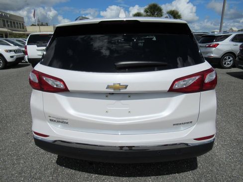 Used 2021 Chevrolet Equinox Premier FWD image 6