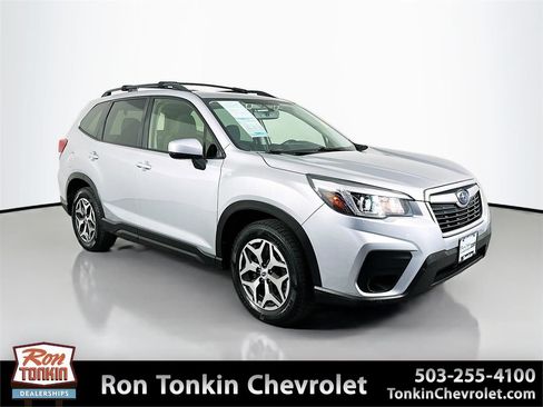 Used 2019 Subaru Forester Premium image 1
