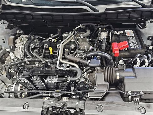 Used 2024 Nissan Altima 2.5 SV image 28