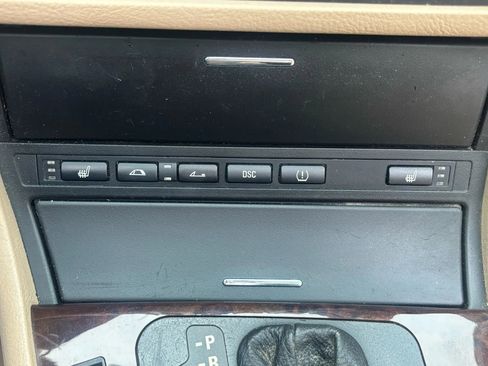 Used 2005 BMW 330Ci Convertible image 40