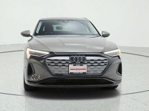 Used 2024 Audi Q8 e-tron Premium Plus w/ Premium Plus Package AWD/4WD image 2