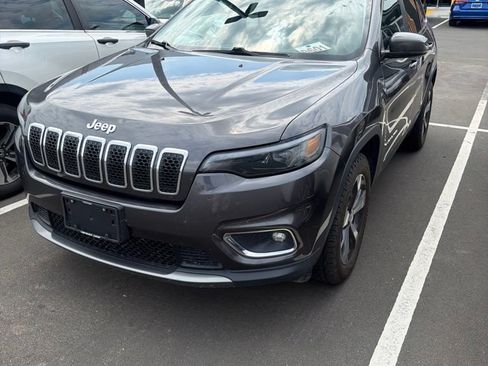Used 2019 Jeep Cherokee Limited AWD/4WD image 2