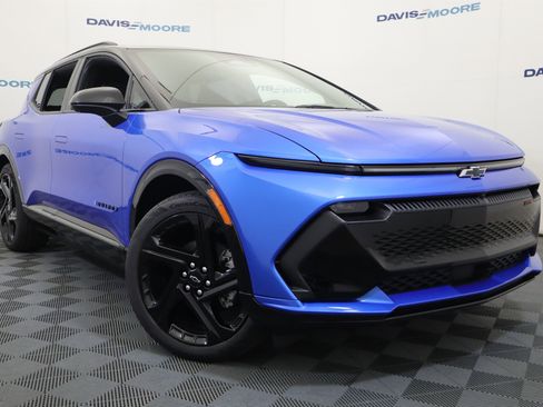 New 2026 Chevrolet Equinox EV RS image 2