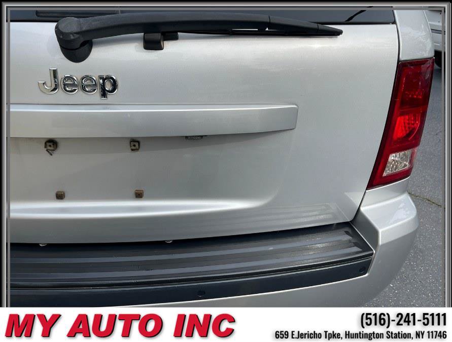 Used 2010 Jeep Grand Cherokee Laredo AWD/4WD image 38