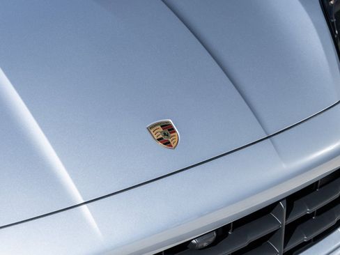 New 2026 Porsche Cayenne S image 21