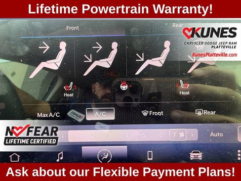 Used 2022 Chrysler Pacifica Touring-L FWD image 33