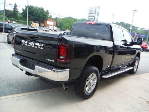 Certified 2026 RAM 2500 Big Horn AWD/4WD image 11
