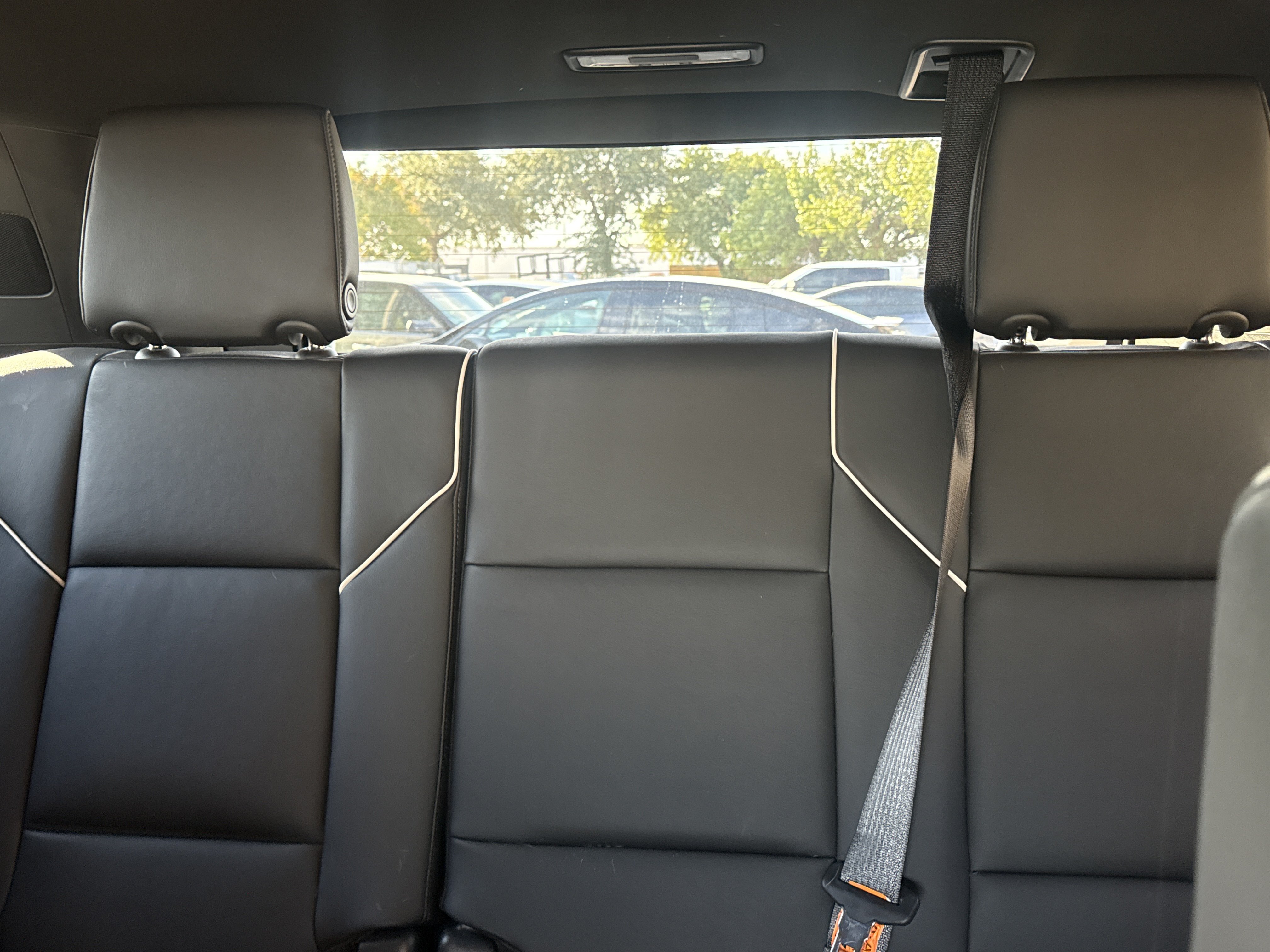 Used 2024 Cadillac Escalade Premium Luxury w/ Performance Package AWD/4WD image 8