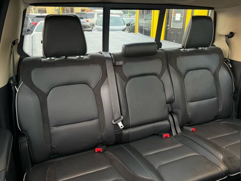 Used 2019 RAM 1500 Laramie image 24