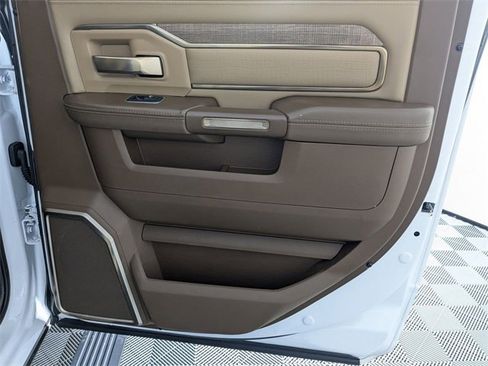 Used 2023 RAM 2500 Limited image 34