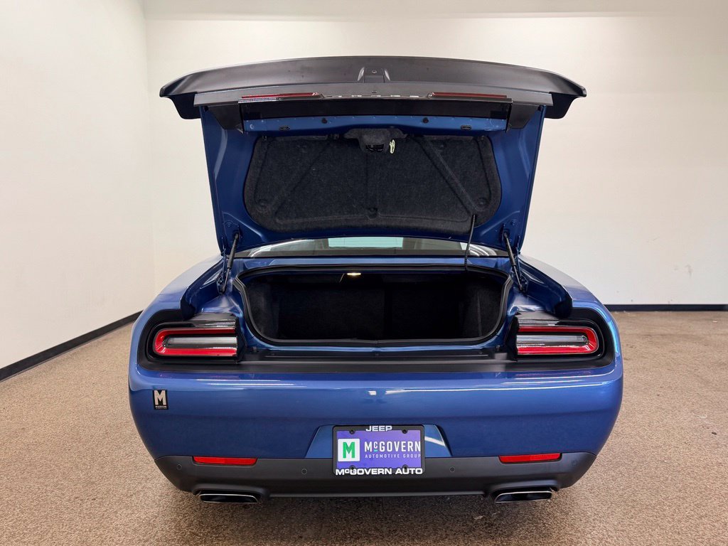 Used 2022 Dodge Challenger R/T Scat Pack RWD image 5