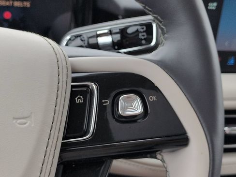 Certified 2026 Lincoln Aviator Reserve AWD/4WD image 25
