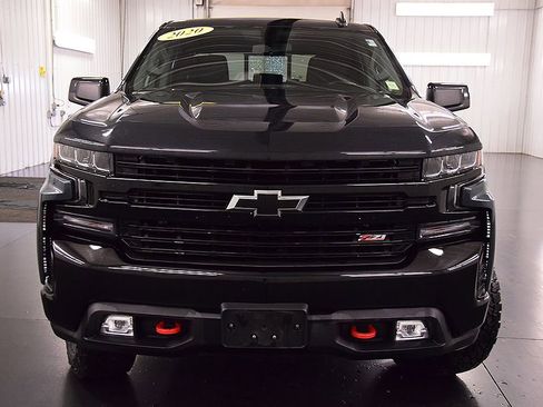 Used 2020 Chevrolet Silverado 1500 LT Trail Boss AWD/4WD image 2